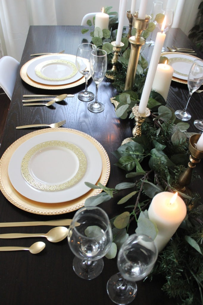 EASY, INEXPENSIVE, ELEGANT HOLIDAY TABLESCAPE – life happened